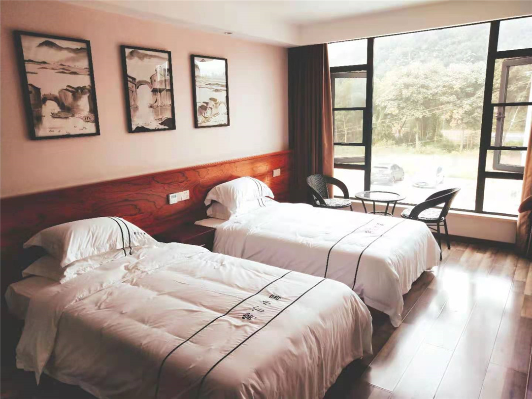 微信图片_2021022309430513// 微信图片_2021022309430513