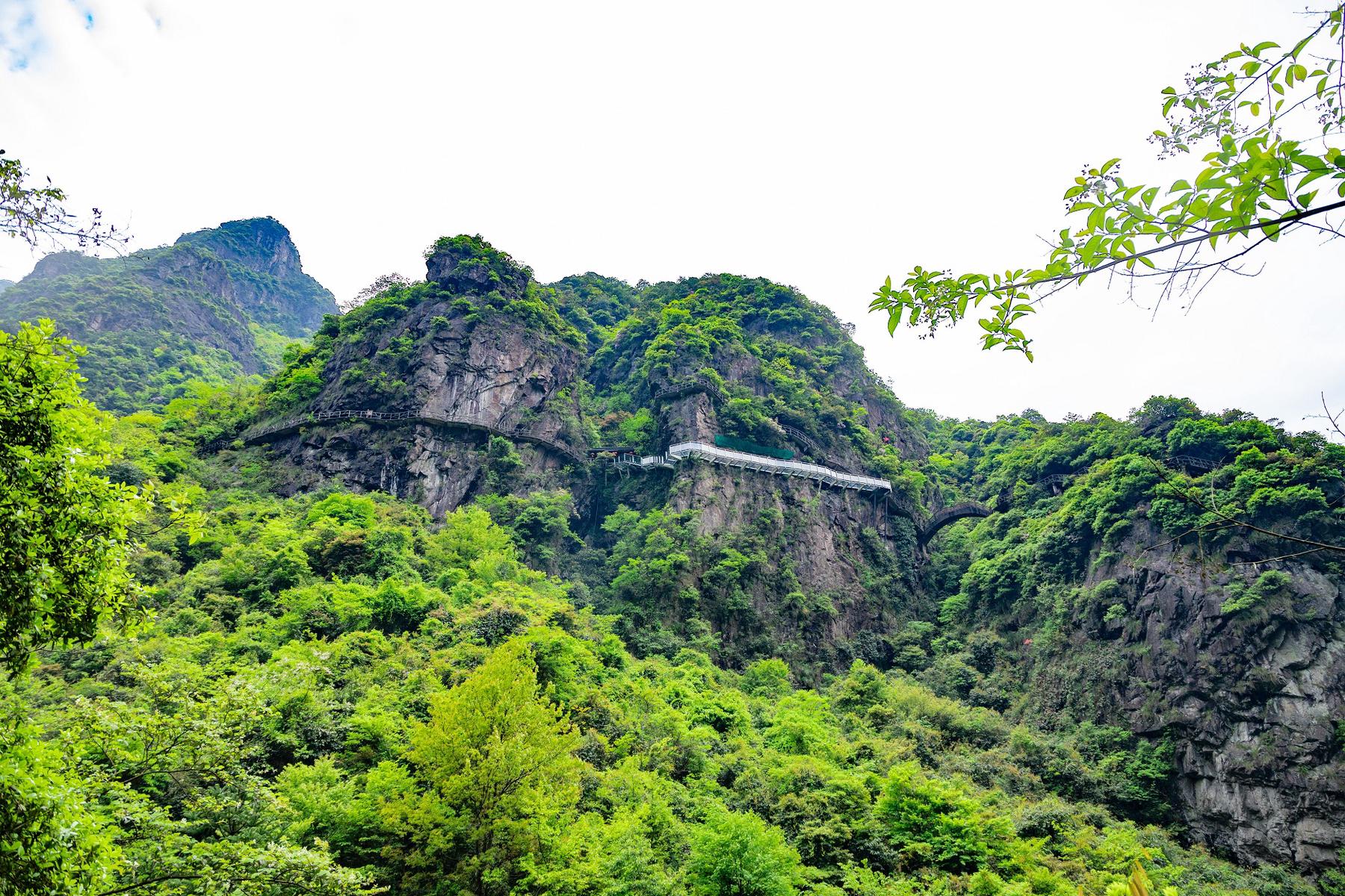 天脊龙门