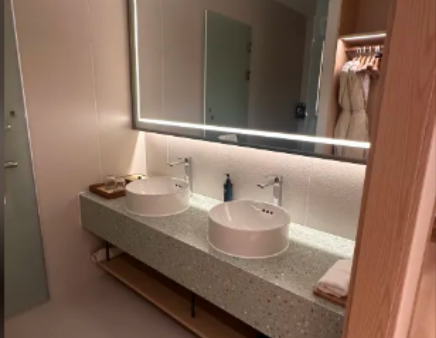 1766650477290